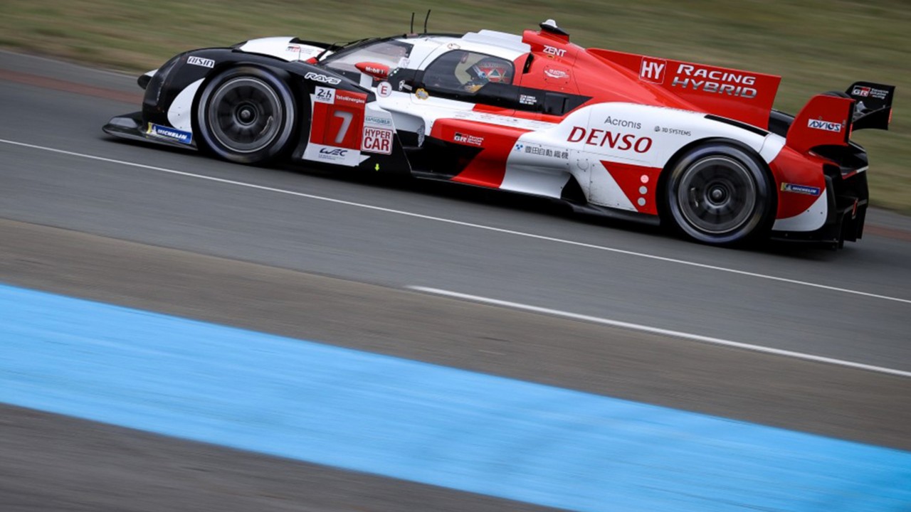 TOYOTA GAZOO RACING TRIUMFUJE W LE MANS